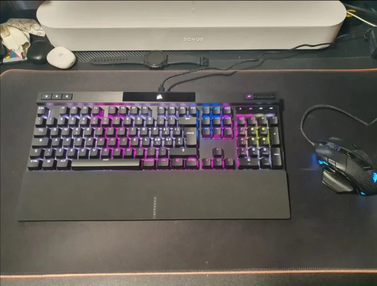 Corsair K70 RGB PRO Recensione: La Tastiera Meccanica per Gamer Esigenti