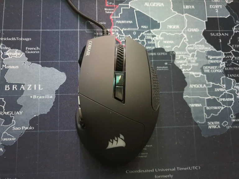 Corsair Scimitar Recensione: Il Mouse Definitivo per MMO e RPG